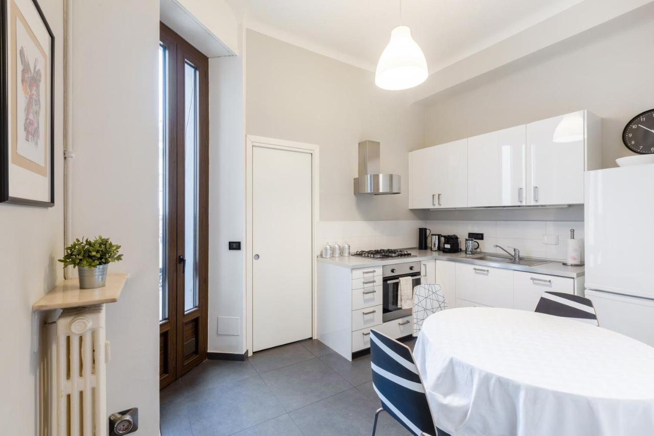 Spacious And Brilliant Apartment In Duomo By Easylife Milão Exterior foto