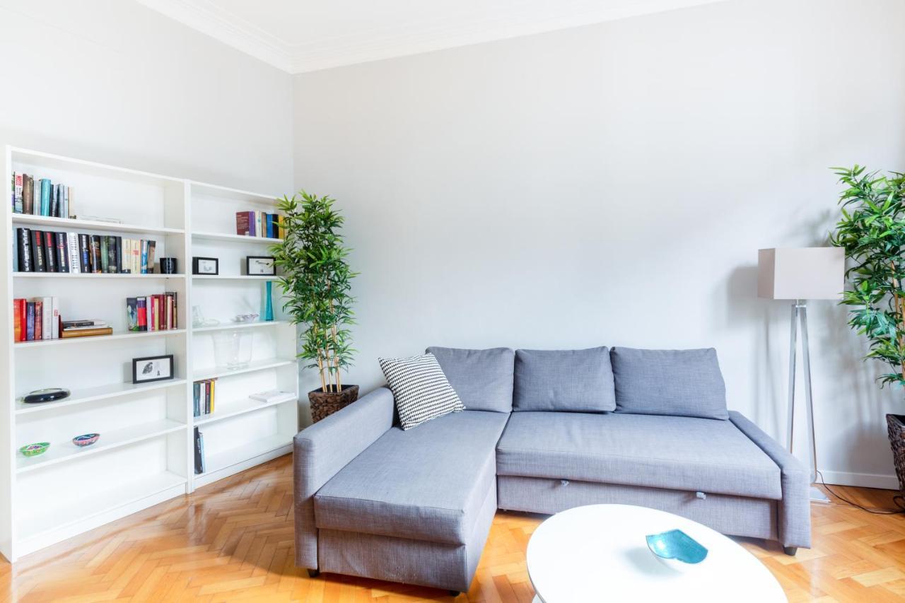 Spacious And Brilliant Apartment In Duomo By Easylife Milão Exterior foto